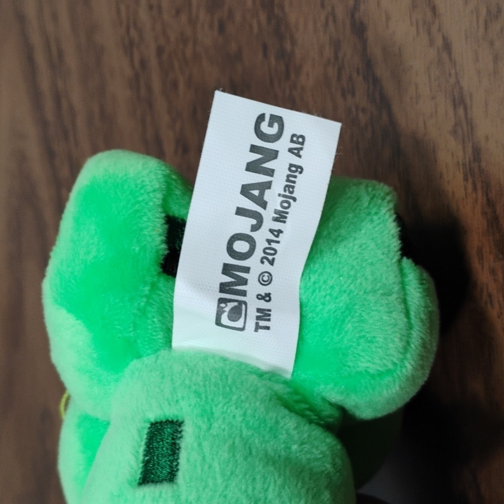 Minecraft Creeper Plush - Picture 3 of 3